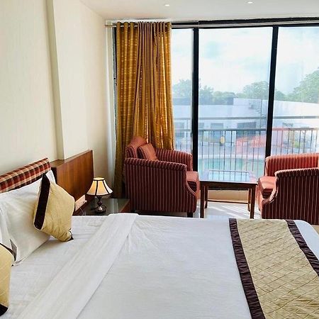Om Sanctuary Resort By Pinks Hospitality Rupāwati Dış mekan fotoğraf